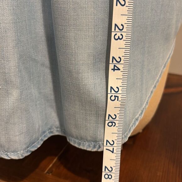 Chicos Chambray Tie Sleeveless Top Size 1 - Picture 7 of 14